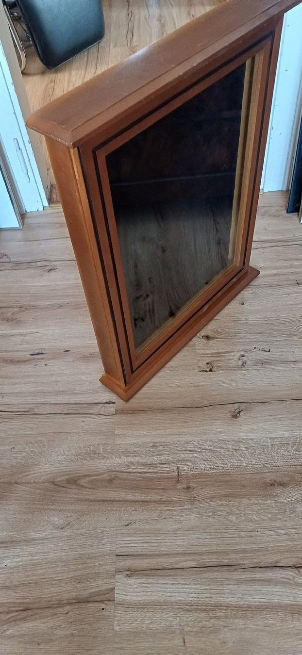 Vetrine: Schöne Wandvitrine – Usato da Flawil venduto da Naphtali 2
