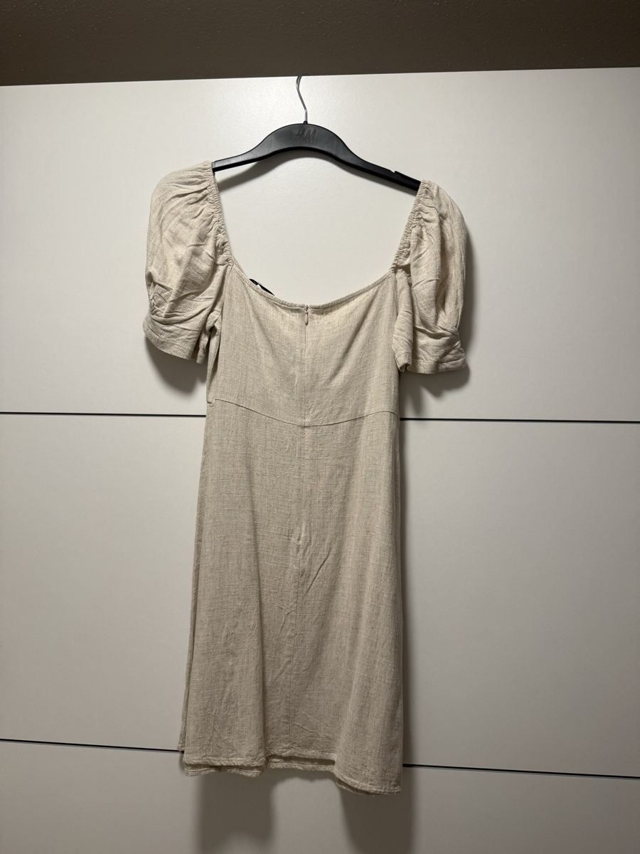 Stradivarius Vestiti: Stradivarius Linen Blend Mini Dress – Nuovo (secondo la descrizione) da Goldach venduto da le7lum 1