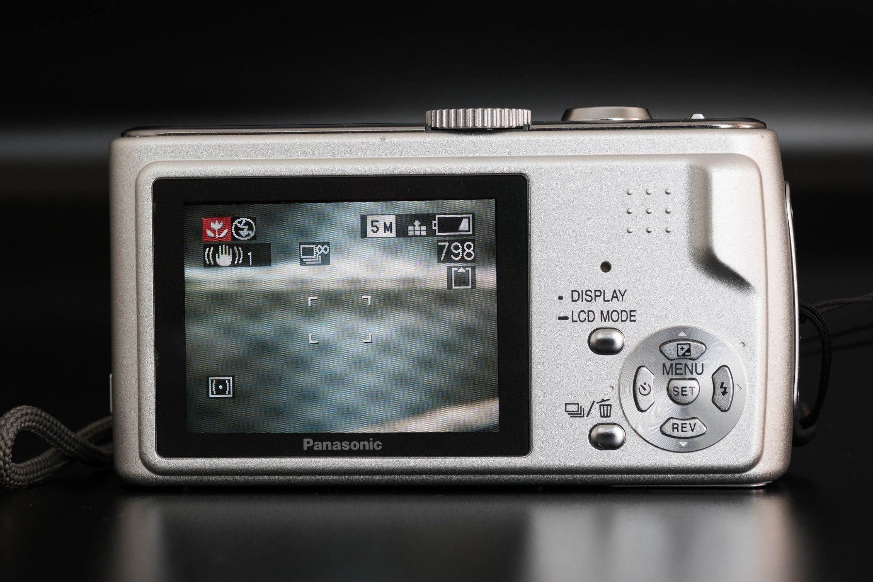 Panasonic Fotocamera: Panasonic DMC-TZ1 Digital Compact Camera – Usato da Thörishaus venduto da vintagger 3