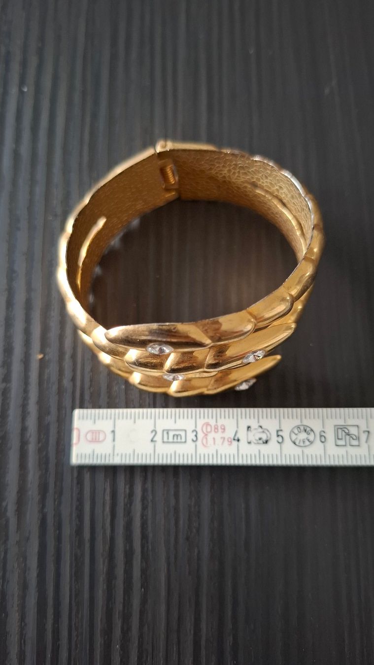 Armbänder & -reifen: Spezieller Armreif / Armspange – Gebraucht aus Rickenbach b. Wil von Beautiful.Things 4