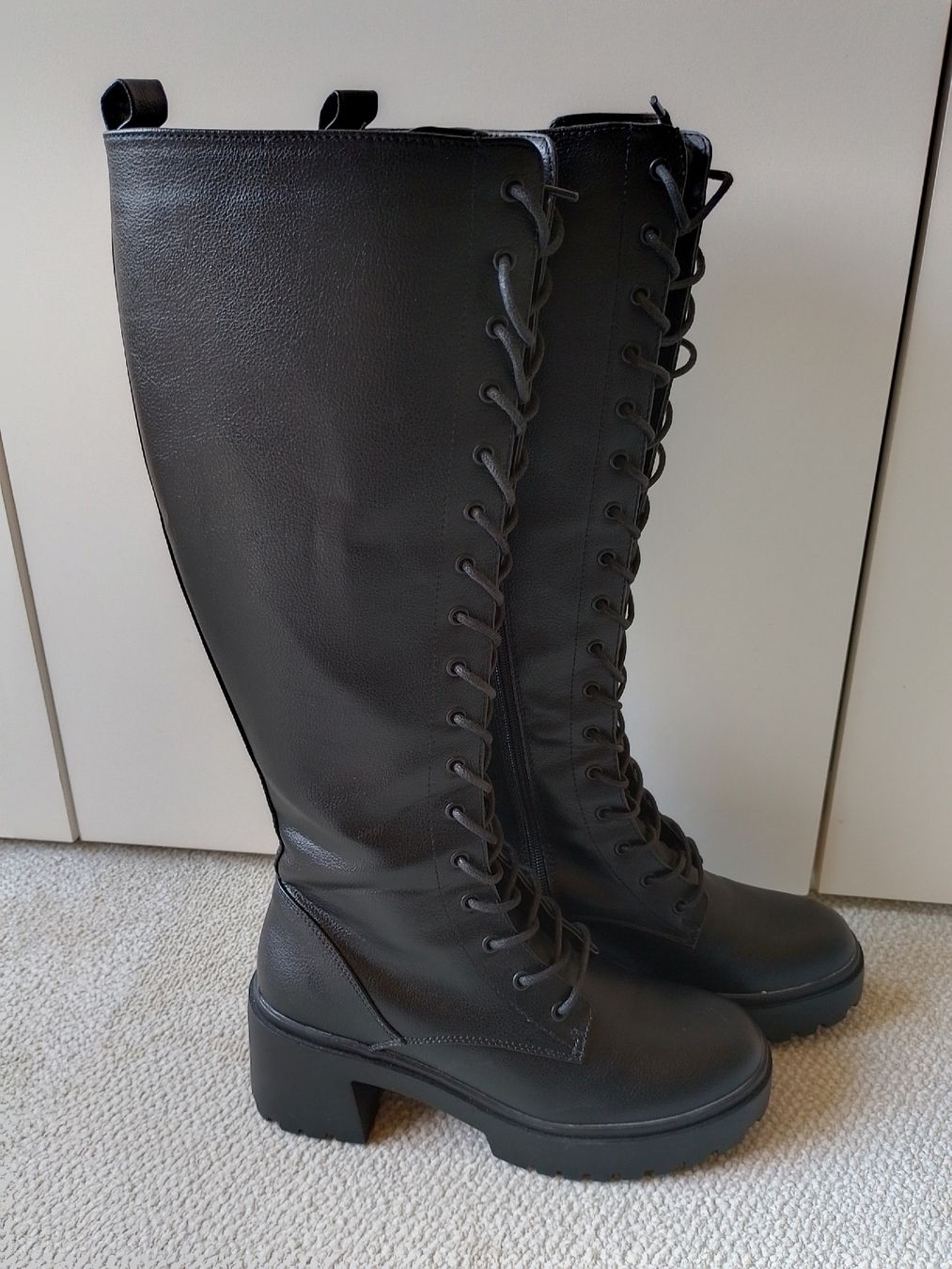 Scarpe da donna: Even & Odd Gothic Schnürstiefel, Gr. 38/39 – Usato da Aarau Rohr venduto da Maneki-neko