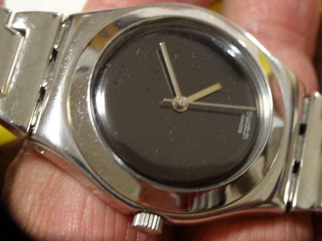 Swatch Montres: S-WATCH HERREN UHR,QUARTZ.SWISS MADE.LÄÜFT – D'occasion à zürich par ahmad01 9