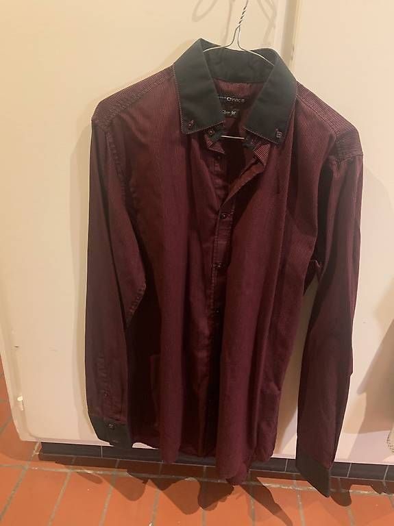 Hugo Boss Lotti di vestiti: Hemde und Pullover 39/40 & M. Boss, J&J – Usato da Davos Dorf venduto da BenoitFichaux 2
