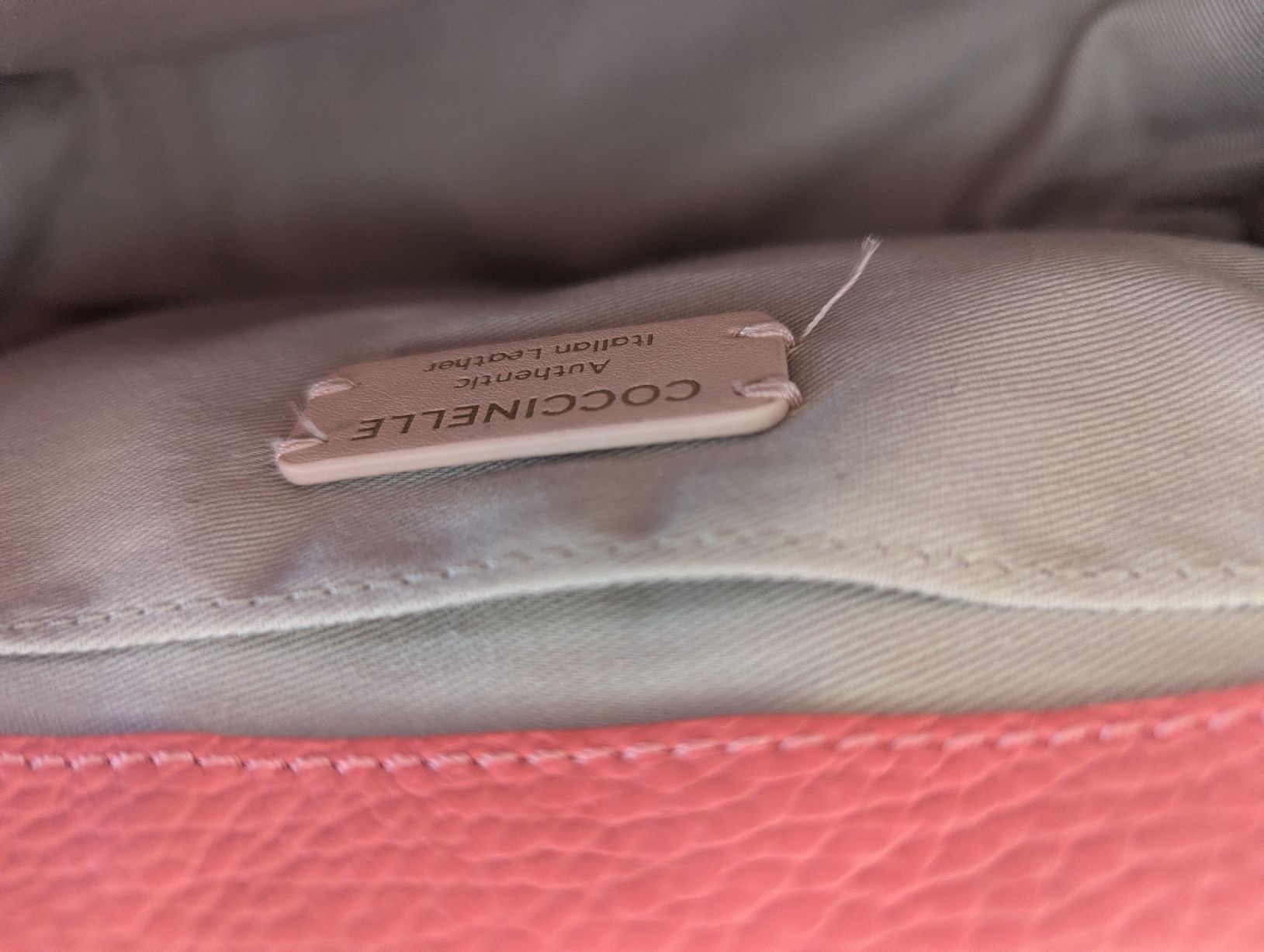 Coccinelle Borse da donna: Umhaengetasche Coccinelle pink Leder – Usato da Seengen venduto da sam_x5tk 3