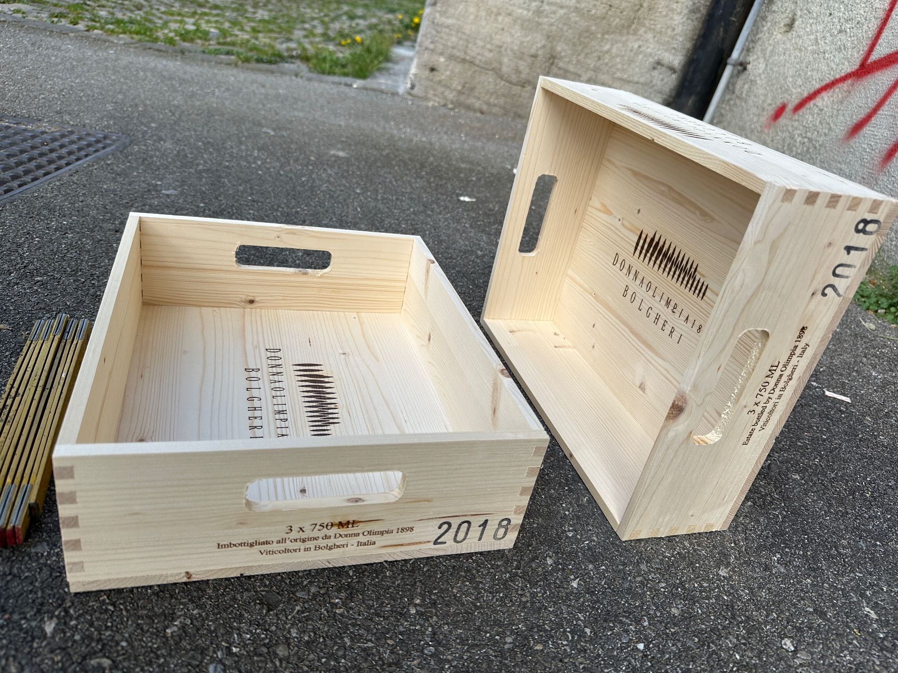 Altro: schönes Serviertablett Weinkiste – Usato da Zürich venduto da atlantis77 4