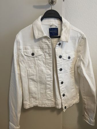 Weisse Jeansjacke Grösse 36/38 NEU