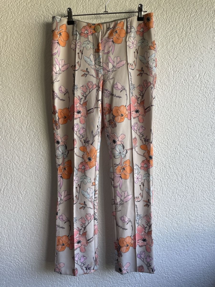 Marc Cain Hosen: MARCCAIN Pantalon floral – Gebraucht aus Martigny von Lea_lucci
