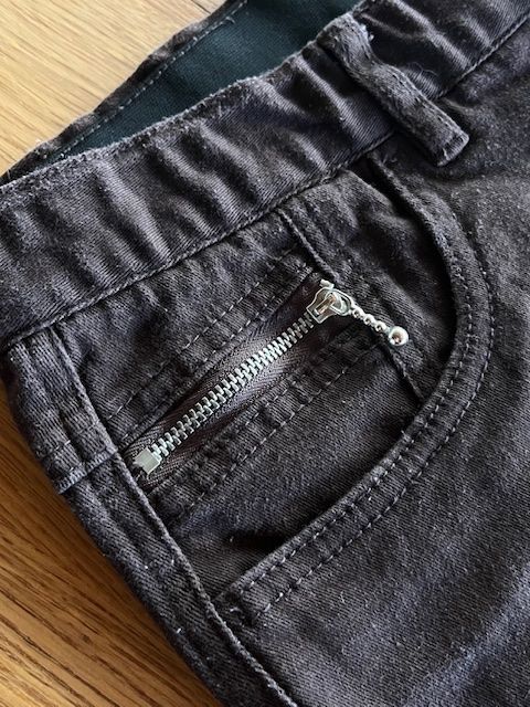 Jeans: Braune Jeans – Usato da Ottikon venduto da lo99 4