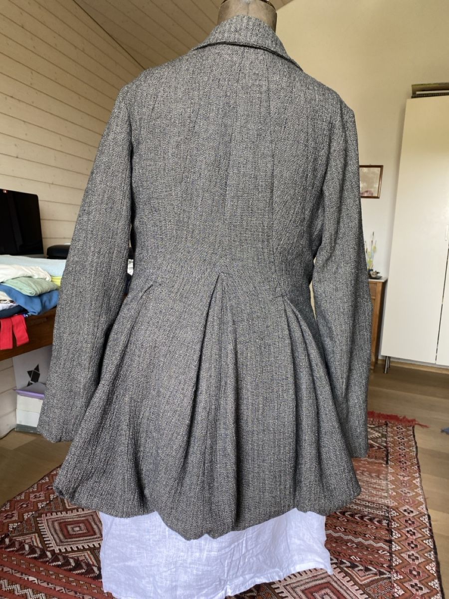 Lilith Jacken: Veste Lilith – Gebraucht aus Lonay von Ikoko 2