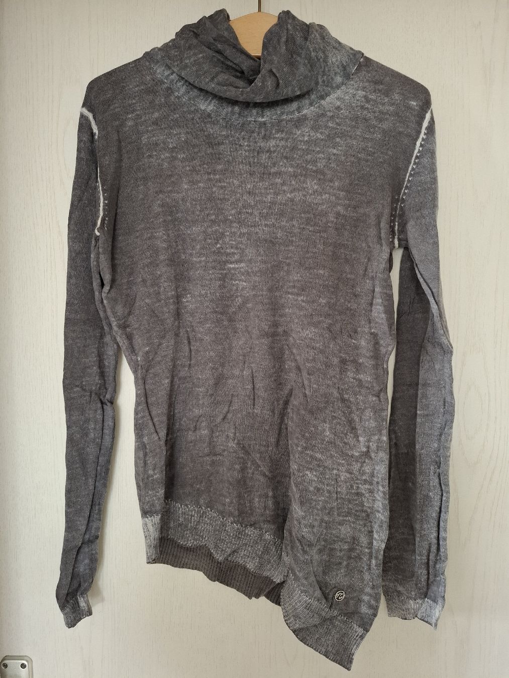 Maglioni & Felpe: pull de marque one green elephant – Usato da La Chaux-de-Fonds venduto da emm_9r5v