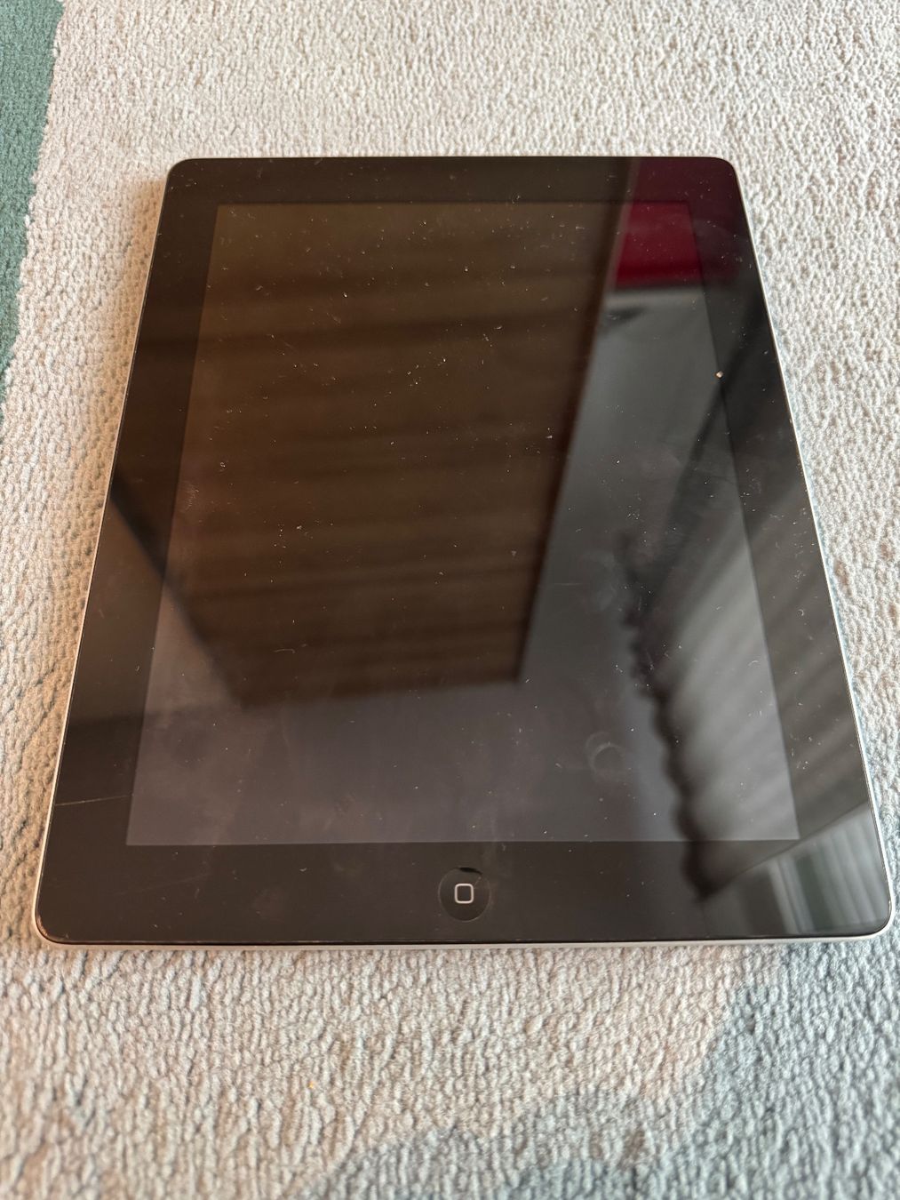 Apple Tablettes PC: iPad 4 Generation – Défectueux à Adliswil par Busys