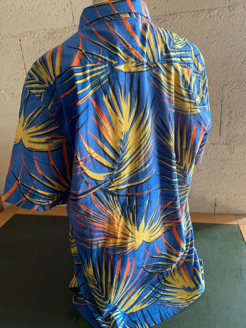 Quiksilver Hemden: Chemise QuikSilver Hommes Taille M – Neu und originalverpackt aus Orbe von D-stockFactory-Orbe 1