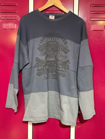 LEVI'S PATCHES CREWNECK SWEATSHIRT SZ: S/M