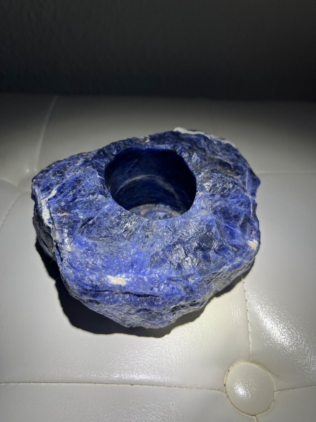 Minéraux & Lithothérapie: Sodalith Teelichthalter Brasilien – D'occasion à Männedorf par Maru83 1
