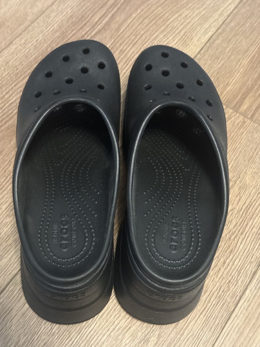 Crocs Scarpe da uomo: Crocs Siren unisex Grösse 41-42 – Nuovo (secondo la descrizione) da Matten b. Interlaken venduto da 2n8 2