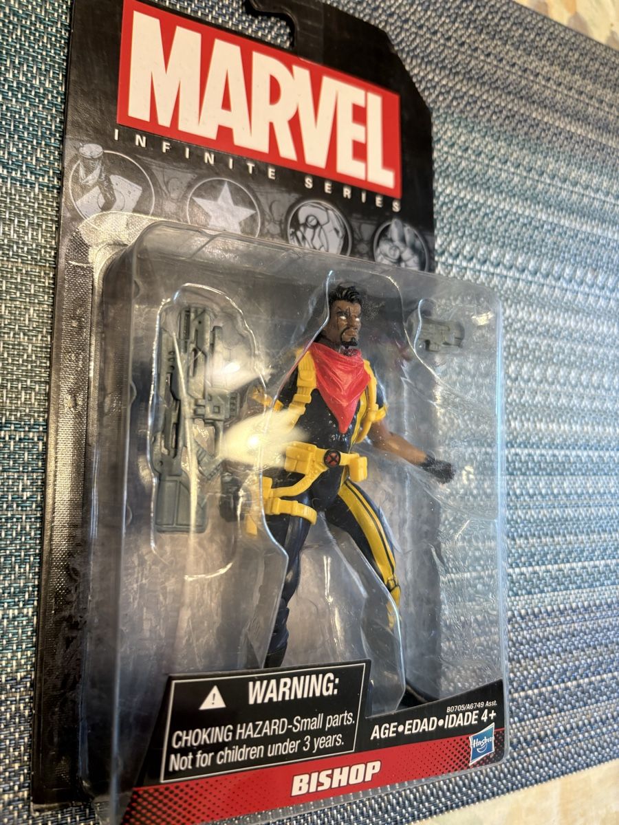 Marvel Statuette: MARVEL infinite BISHOP ovp – Nuovo e nell'imballaggio originale da Herzogenbuchsee venduto da warrior77 1