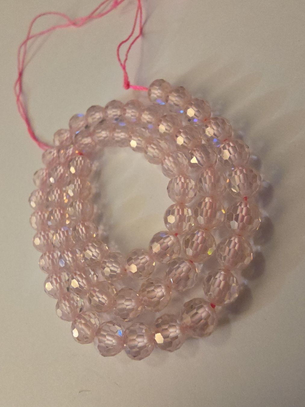 Minerali & Pietre curative: Zirkon rosa facettiert 6mm. Strang – Nuovo e nell'imballaggio originale da Menziken venduto da Mirager 1