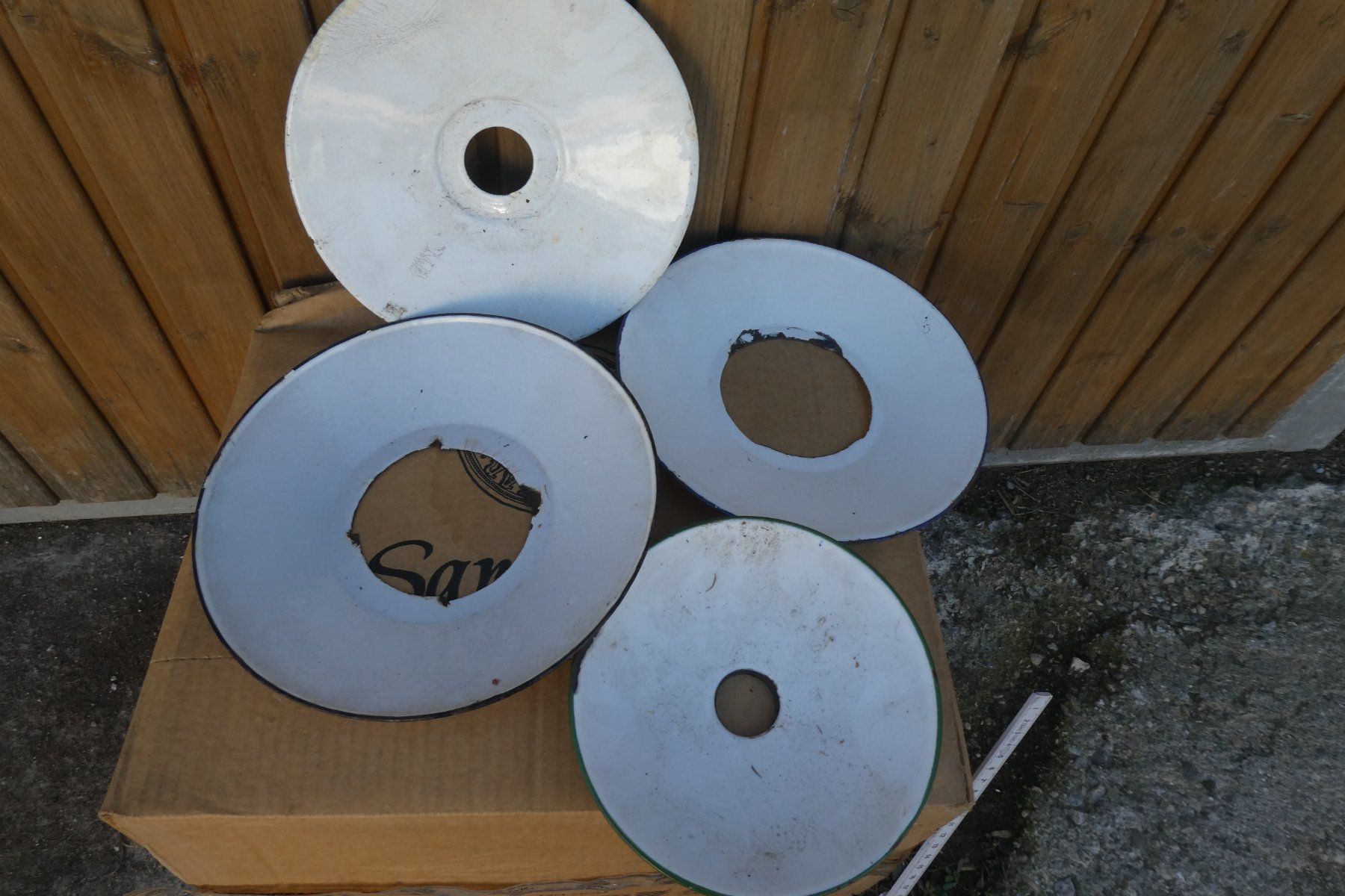Lampade: abajoue  émail  lampe – Usato da Fontaines NE venduto da monloisir 1
