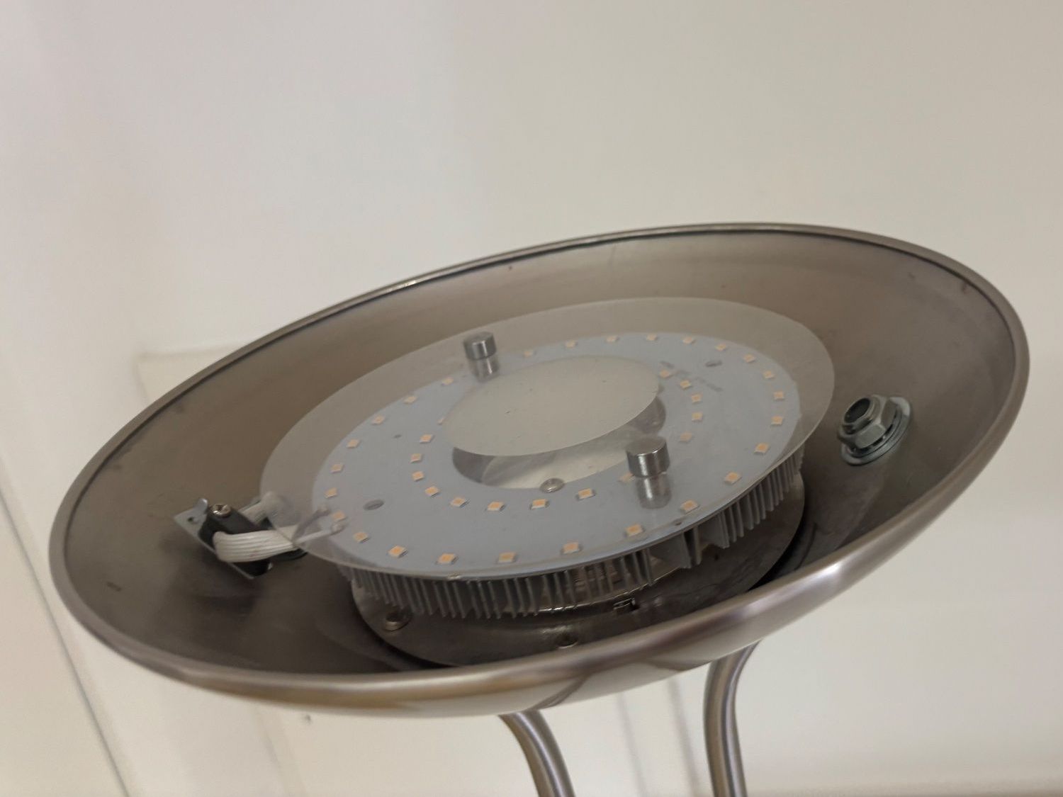 Lampen: Stehlampe Metall mit Leseleuchte – Gebraucht aus Wettingen von Wendemarket 3