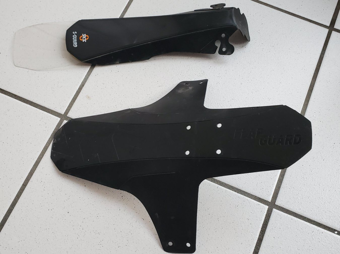 Pezzi di ricambio: Zwei S-Guard/FlatGuard Schmutzfänger Velo Schutzbleche – Usato da Courtaman venduto da Silb