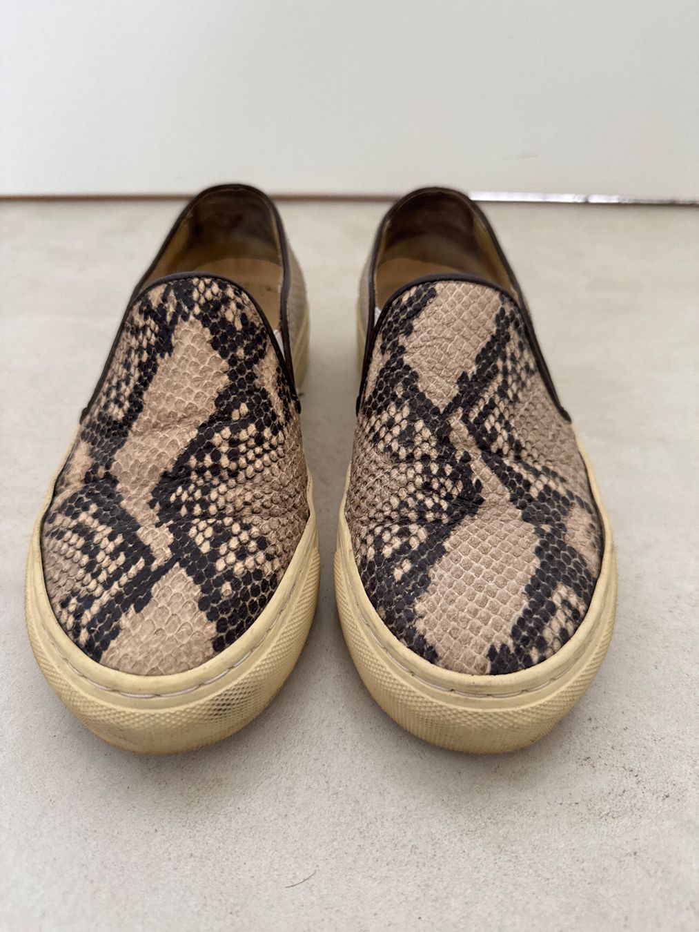 Navyboot Scarpe da donna: Jolis slip on en cuir Navyboot – Usato da giffers venduto da sev_c9x9