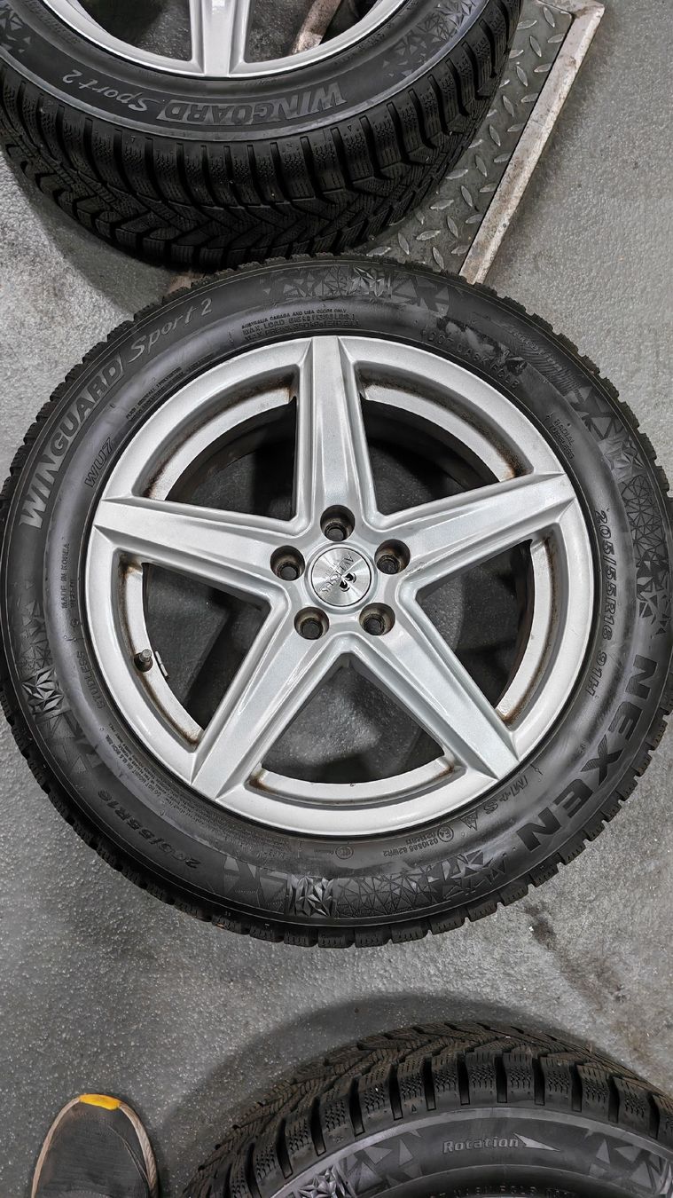 Fiat Pneumatici & Ruote complete: Fiat Tipo Kompletträder Winter – Usato da Oberengstringen venduto da 156driver 2