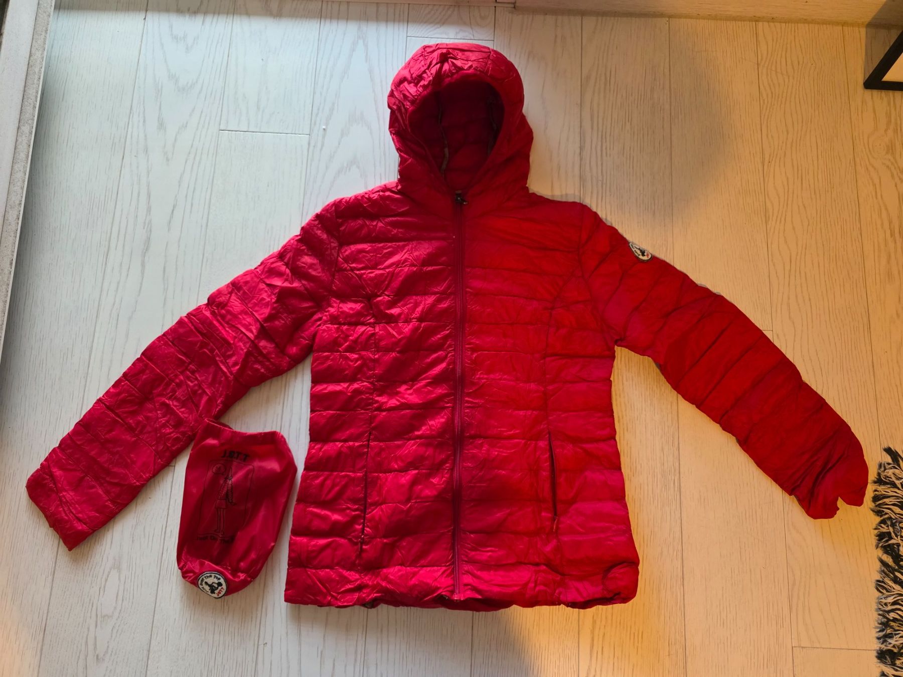 Jott Vestes: Piumino JOTT rosso taglia M - NEW – Neuf (Voir description) à Massagno par ali_8lgb
