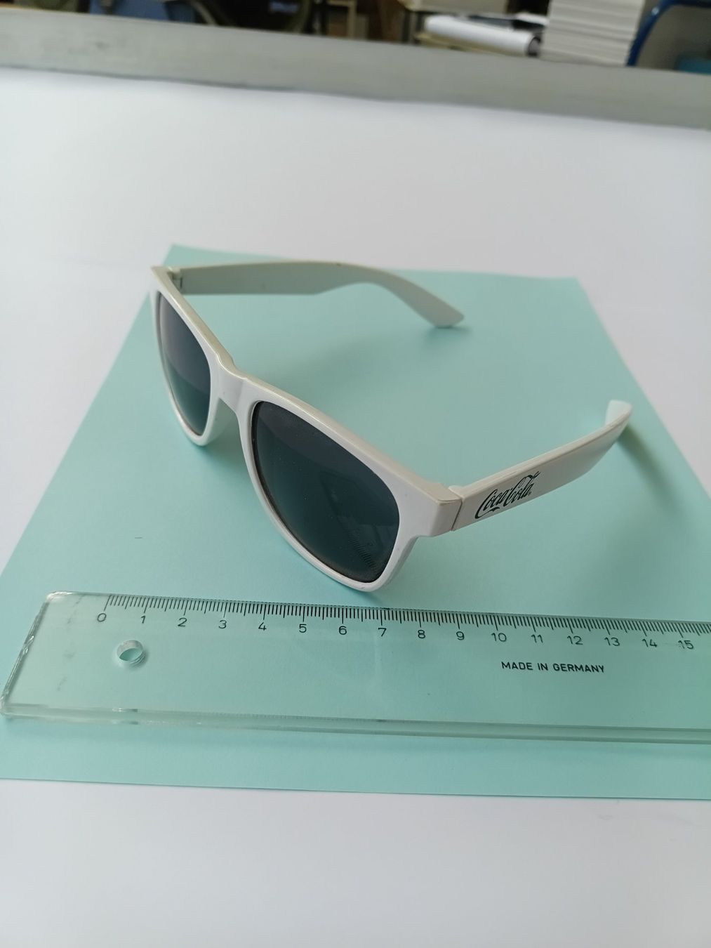 Occhiali & Lenti: Sonnenbrille Weiss mit Coca Cola Logo – Usato da Wängi venduto da Ladys_First 1