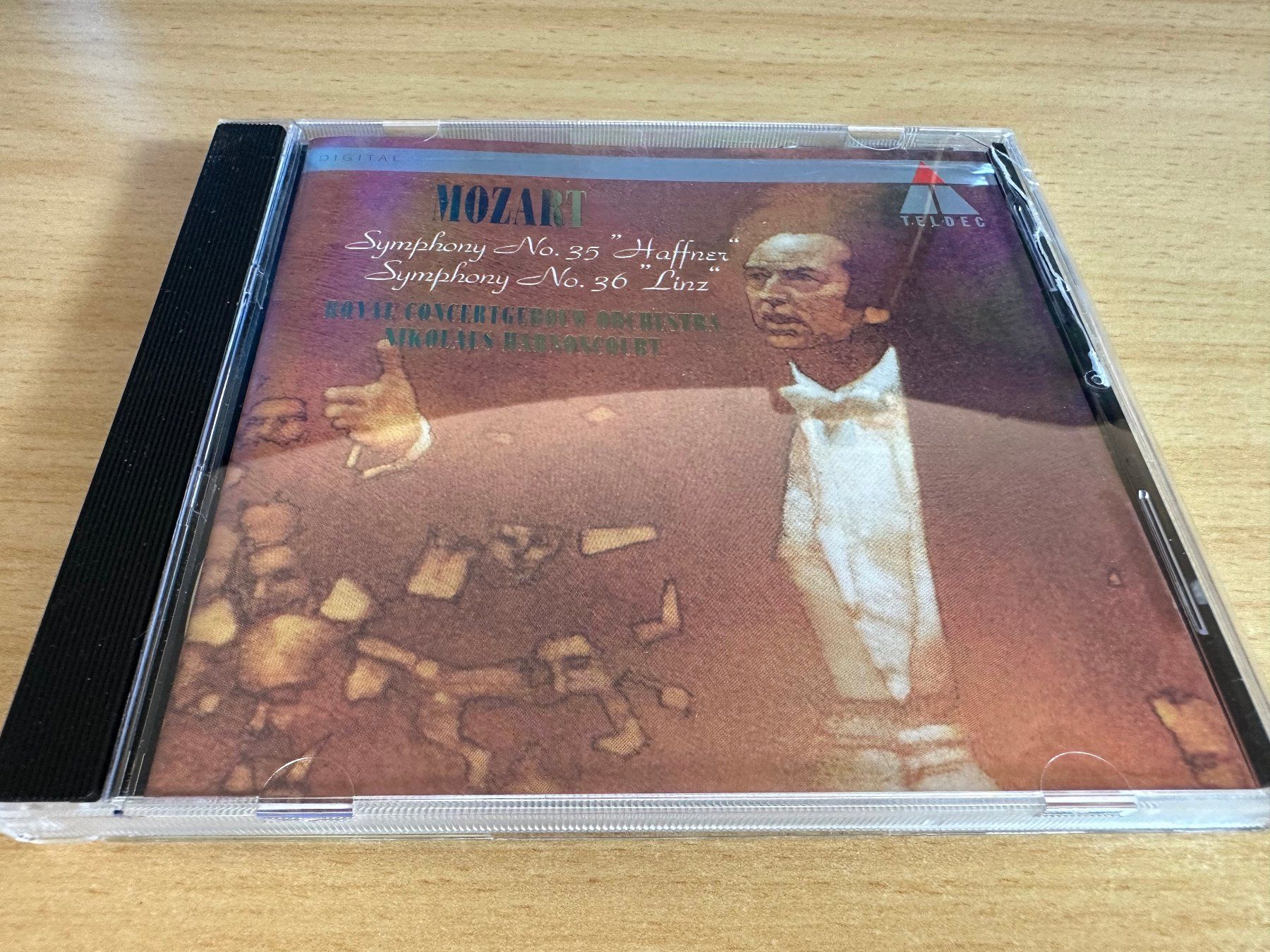 CD: Mozart - Symphony No. 35 "Haffner", Symphony No. 36 "Linz" – Usato da Rikon im Tösstal venduto da Alpenmutz