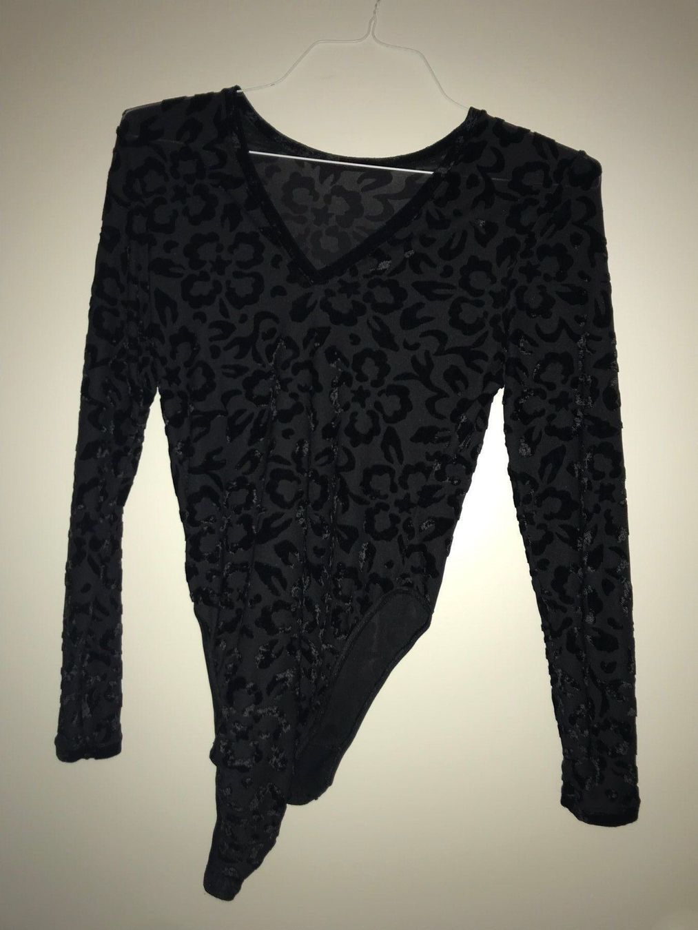 T-Shirts: Schwarzer Body mit Muster Gr. 36 – Gebraucht aus Zumikon von Uranus88 4