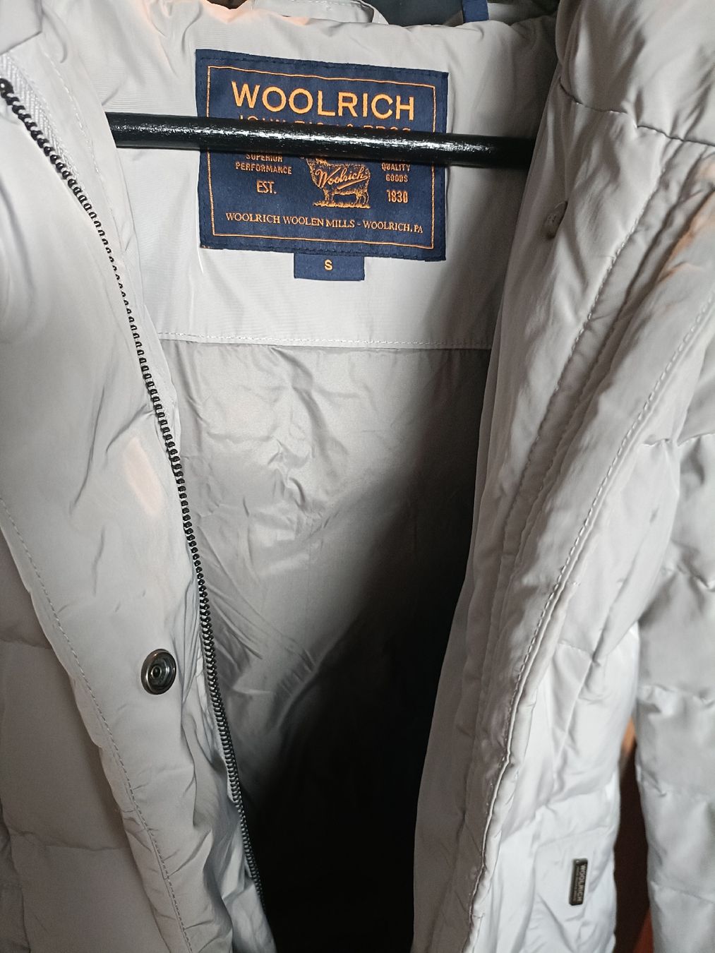 Woolrich Cappotti: WOOLRICH lange Daunenjacke/ Mantel – Nuovo (secondo la descrizione) da Bergdietikon venduto da Bico01 1