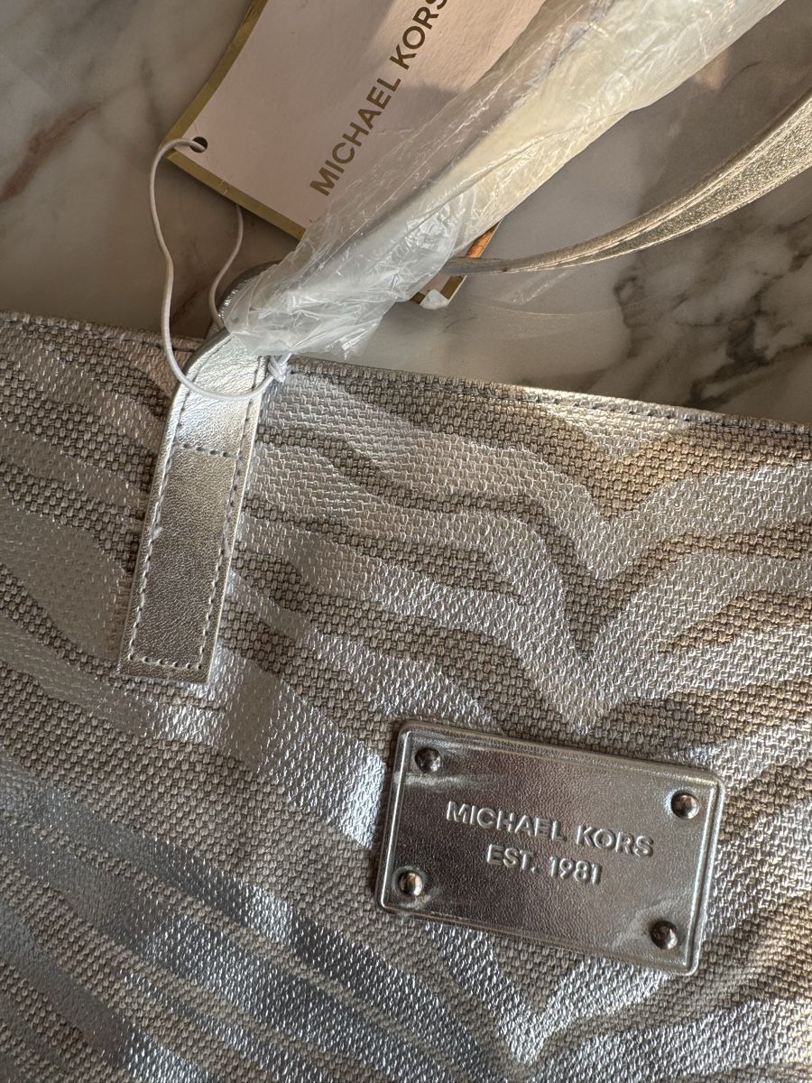 Michael Kors Sacs femmes: Michael Kors Tote Summer/ Beach Bag – Neuf (Voir description) à Zürich par di_archive 1