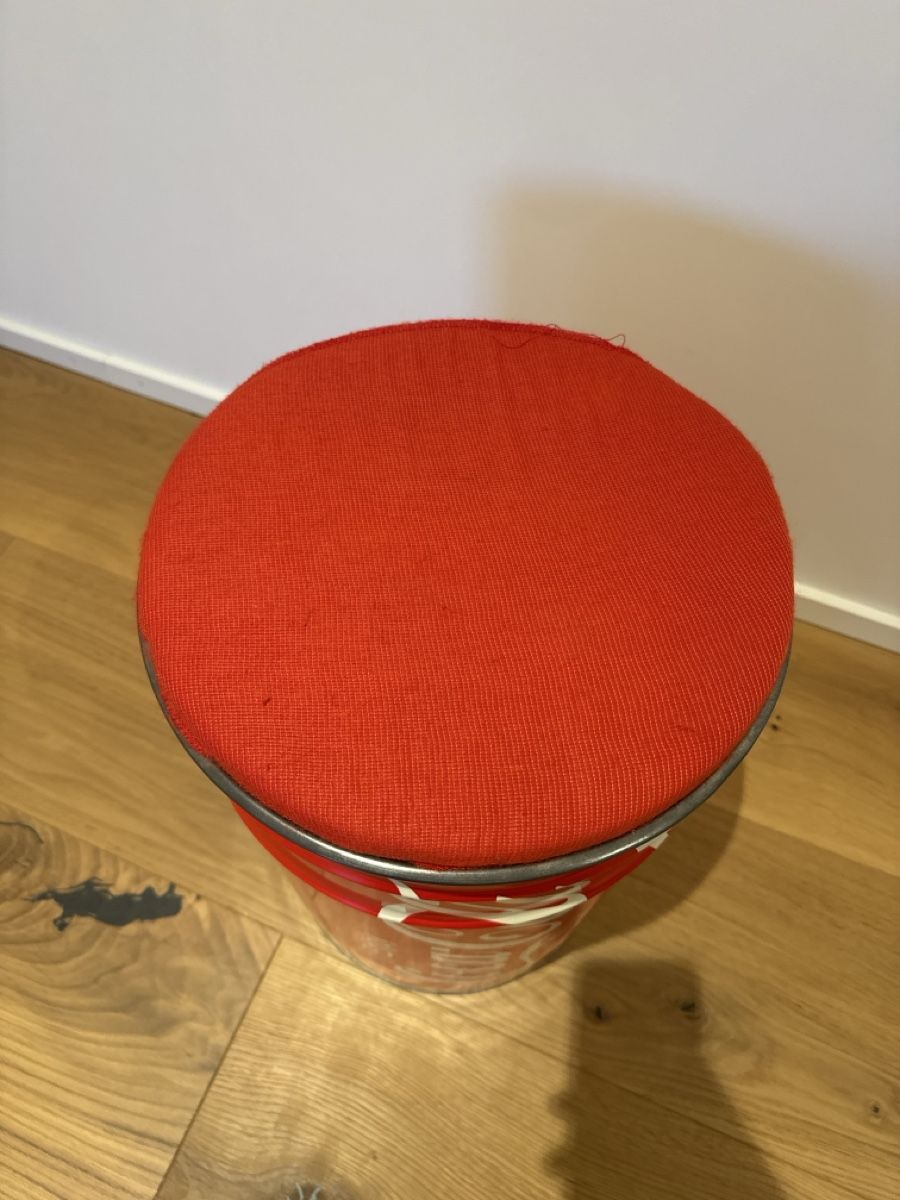 Sgabelli: Coca-Cola Hocker rot/weiss guter Zustand – Usato da Salenstein venduto da Oliver0808 2