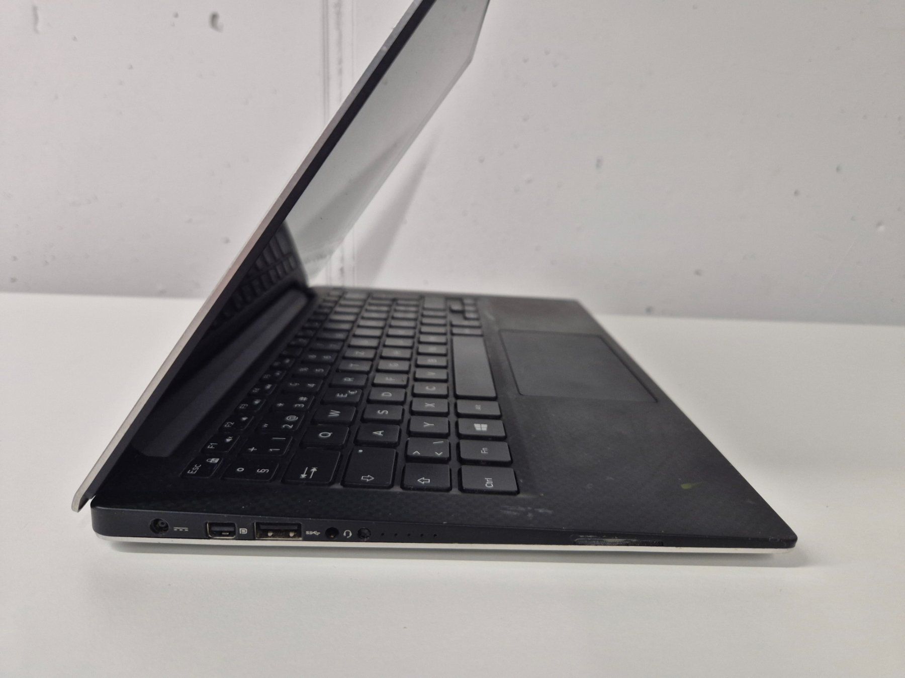 Dell Portables: DELL XPS Notebook mit Touch + Windows 11 – D'occasion à Sitterdorf par Lenggi7 1