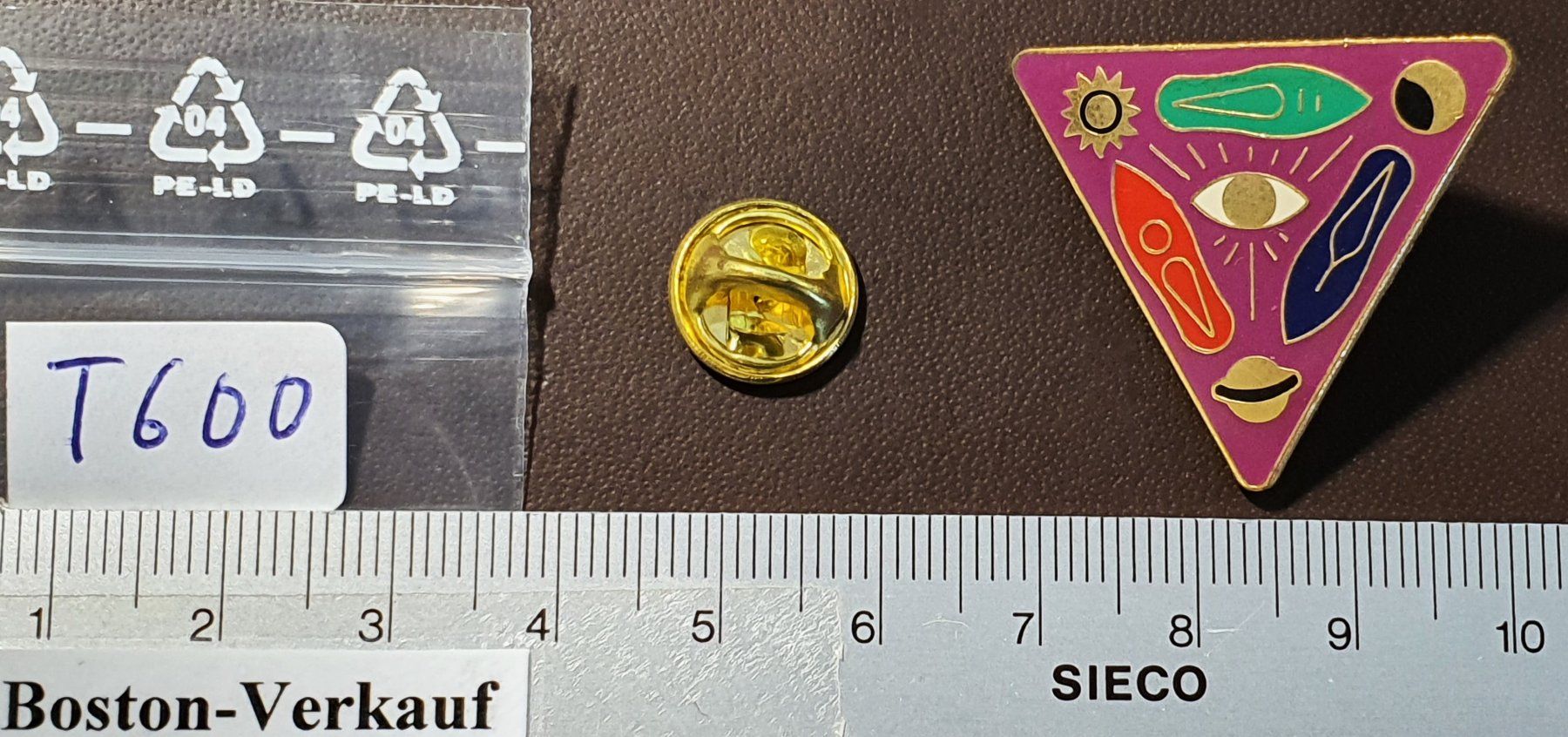 Placchette & Badge: T600 - Kunst Pin Das Auge – Usato da Reinach BL venduto da Boston-Verkauf 1