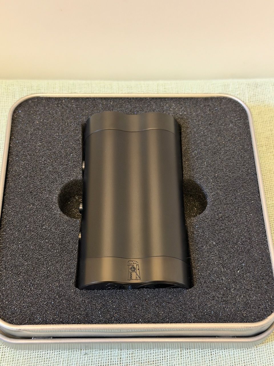 Dicodes Altri Prodotti per fumatori: Dicodes Dani Box 21700 USB-C - DLC - Deep Black – Nuovo e nell'imballaggio originale da Gretzenbach venduto da Spacemonk13