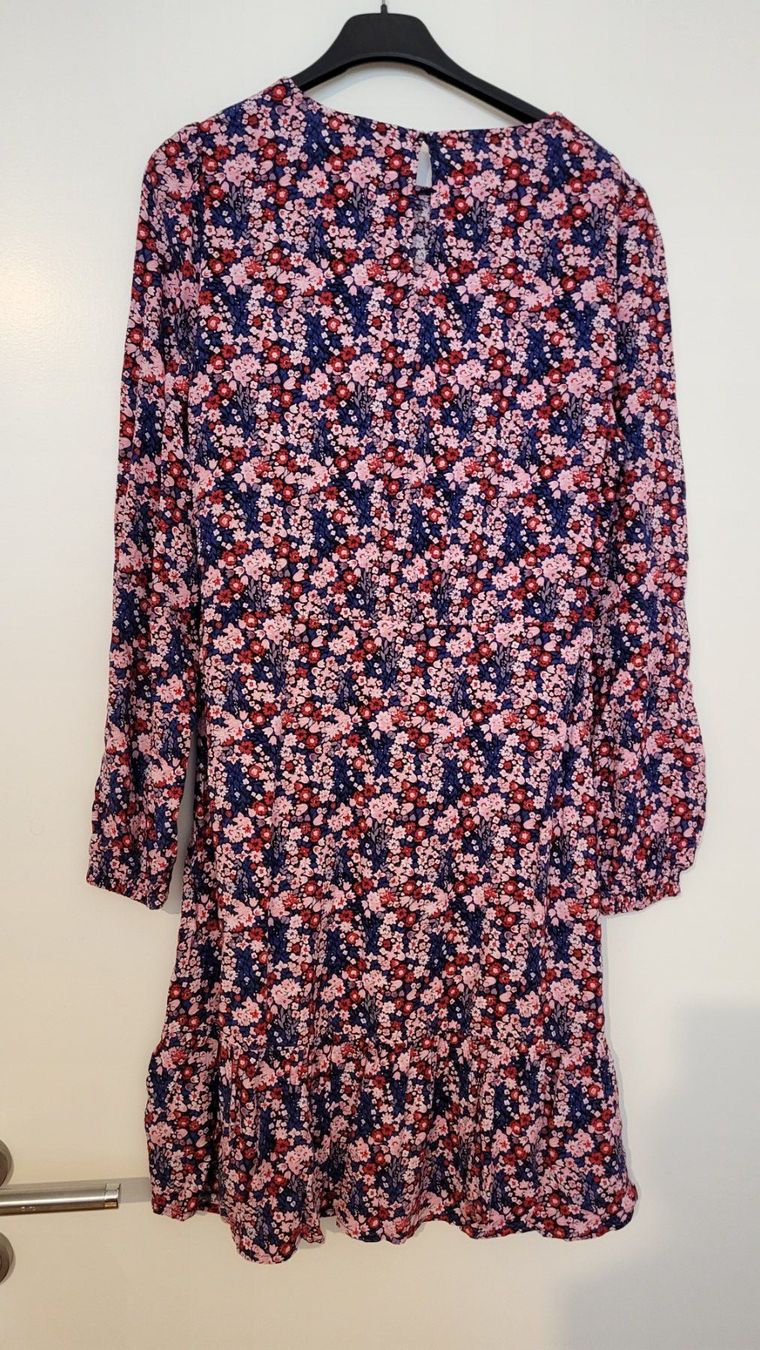 C&A Kleider: Colourfull dress "Yessica" 15chf, 36 – Gebraucht aus Genève von gkh_yx7b 1
