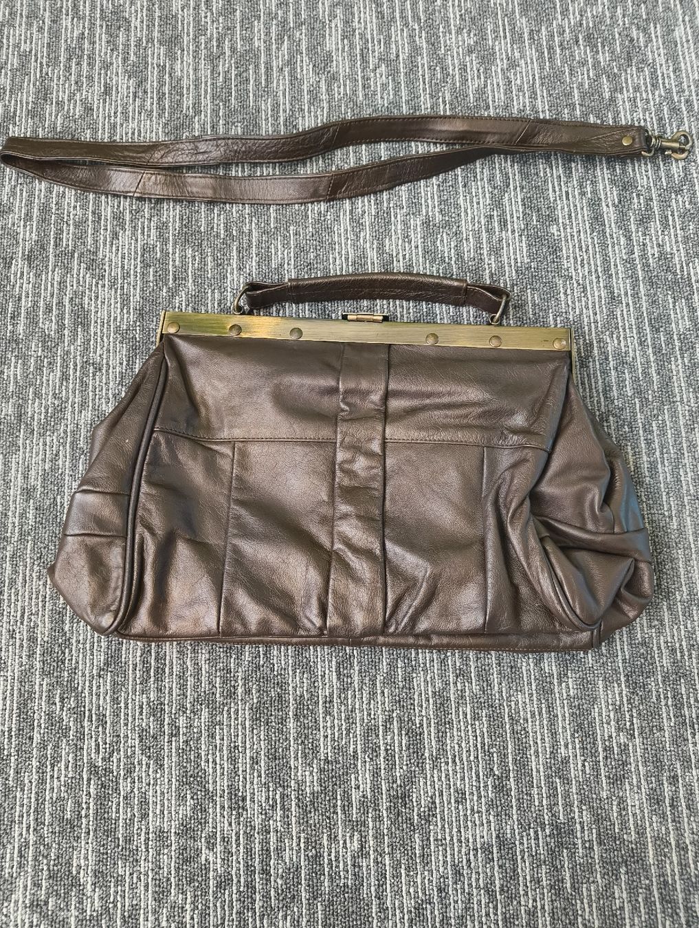 Borse da donna: Vintage braune Leder Handtasche – Usato da Starrkirch-Wil venduto da mar_2rqn 1