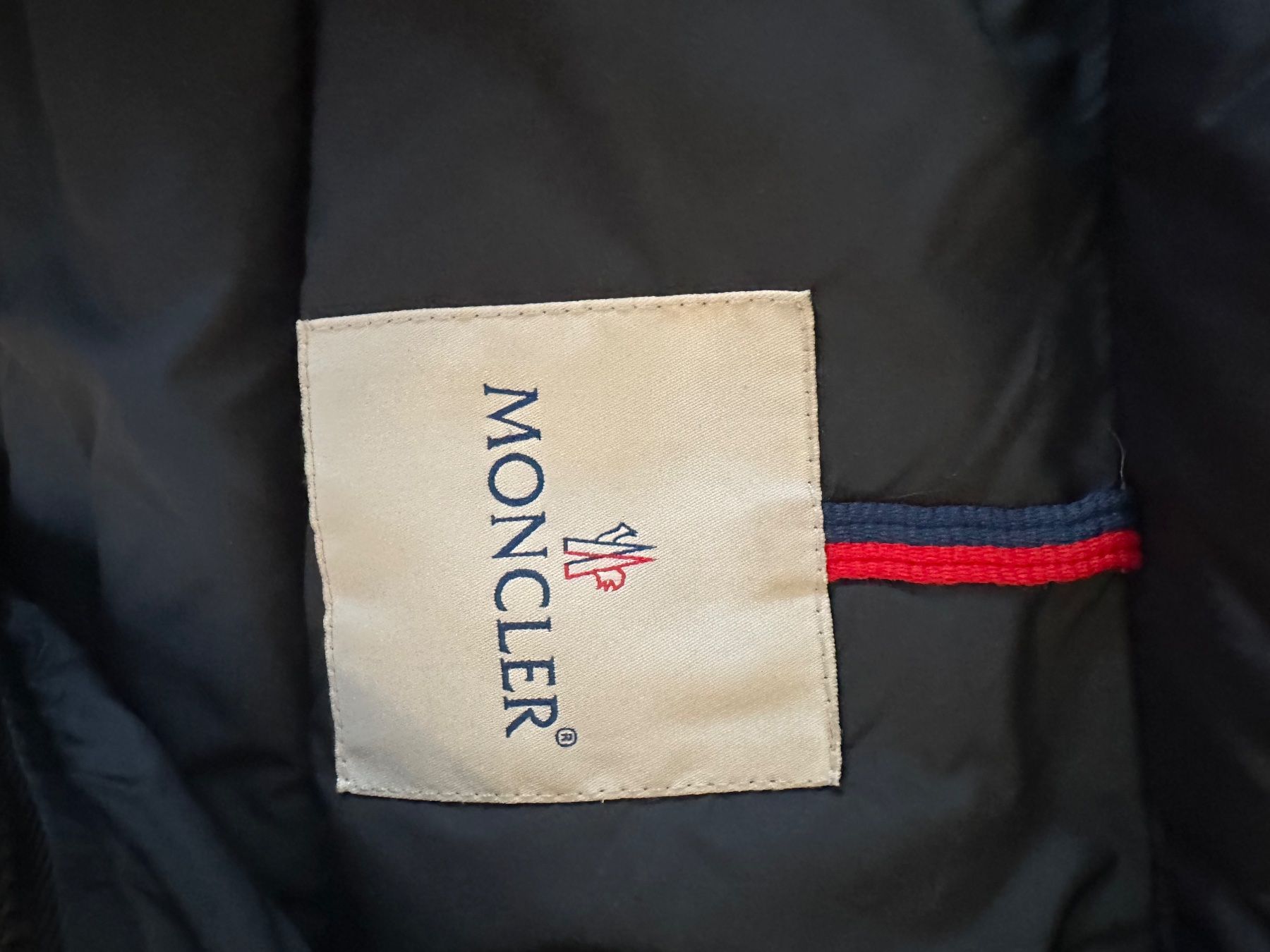 Moncler Cappotti: Moncler Winterjacke – Usato da Urdorf venduto da and_ygf9 4