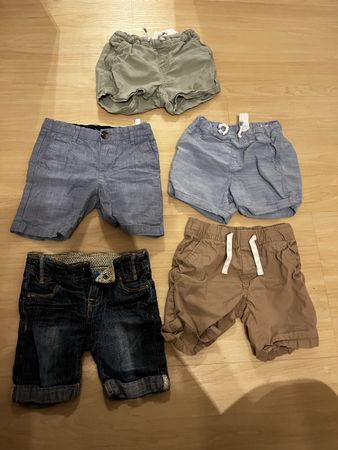 Kurze Hosen Grösse 98