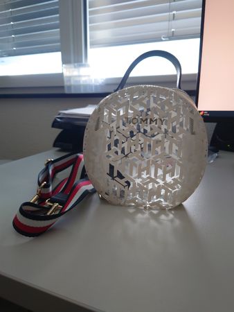 Tommy Hilfiger Handtasche - Sommerlich, leicht & neuwertig!