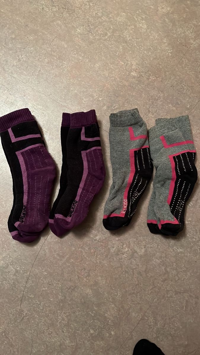 Socken: 4 Paar Socken Gr. 39-42 – Gebraucht aus Wiggen von Antoniotto