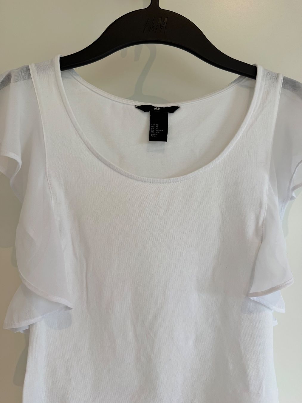 H&M T-shirt: T-Shirt à volant - H&M – Usato da Denens venduto da sar_5wlm 1