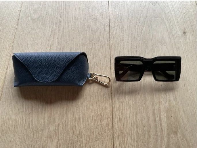 Loewe Occhiali & Lenti: Loewe black oversized sunglasses New without tags·Loewe – Nuovo e nell'imballaggio originale da Versoix venduto da pen_6hgs 3