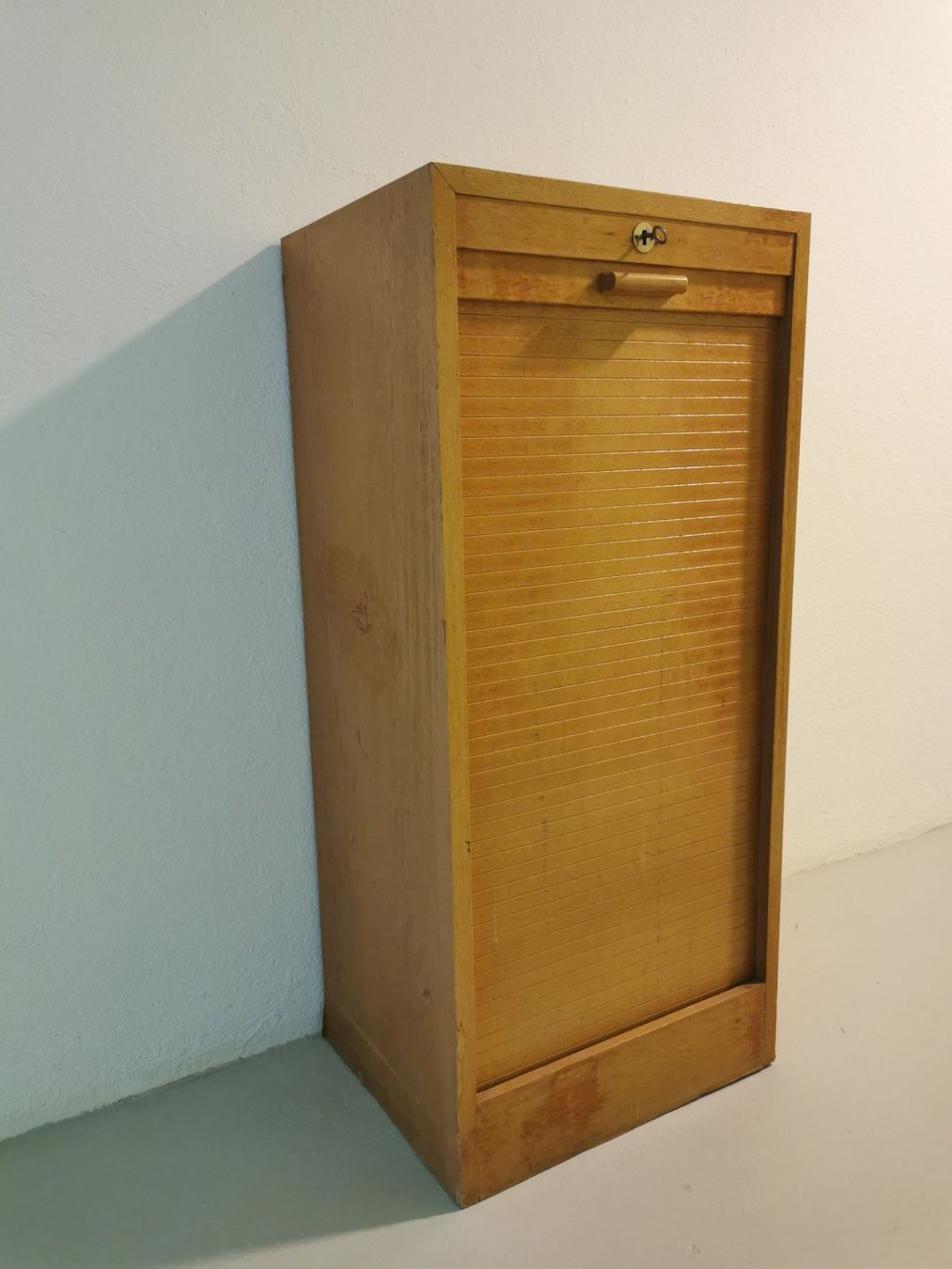Armoires: Büro Rollschrank Holz Vintage – D'occasion à Luzern par elmapi 1