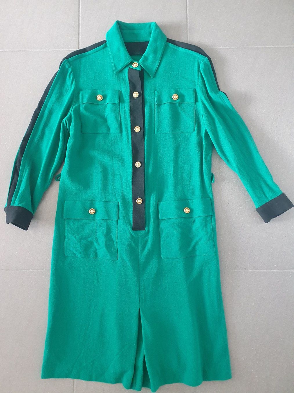 Kleider: Magnifique robe vintage taille M – Gebraucht aus Carouge GE von bub_c8hk