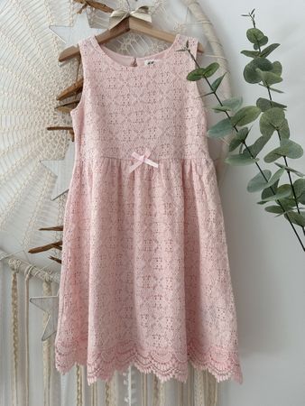 Sommer Kleid, rosa Spitze, Gr. 134/140 *NEUWERTIG