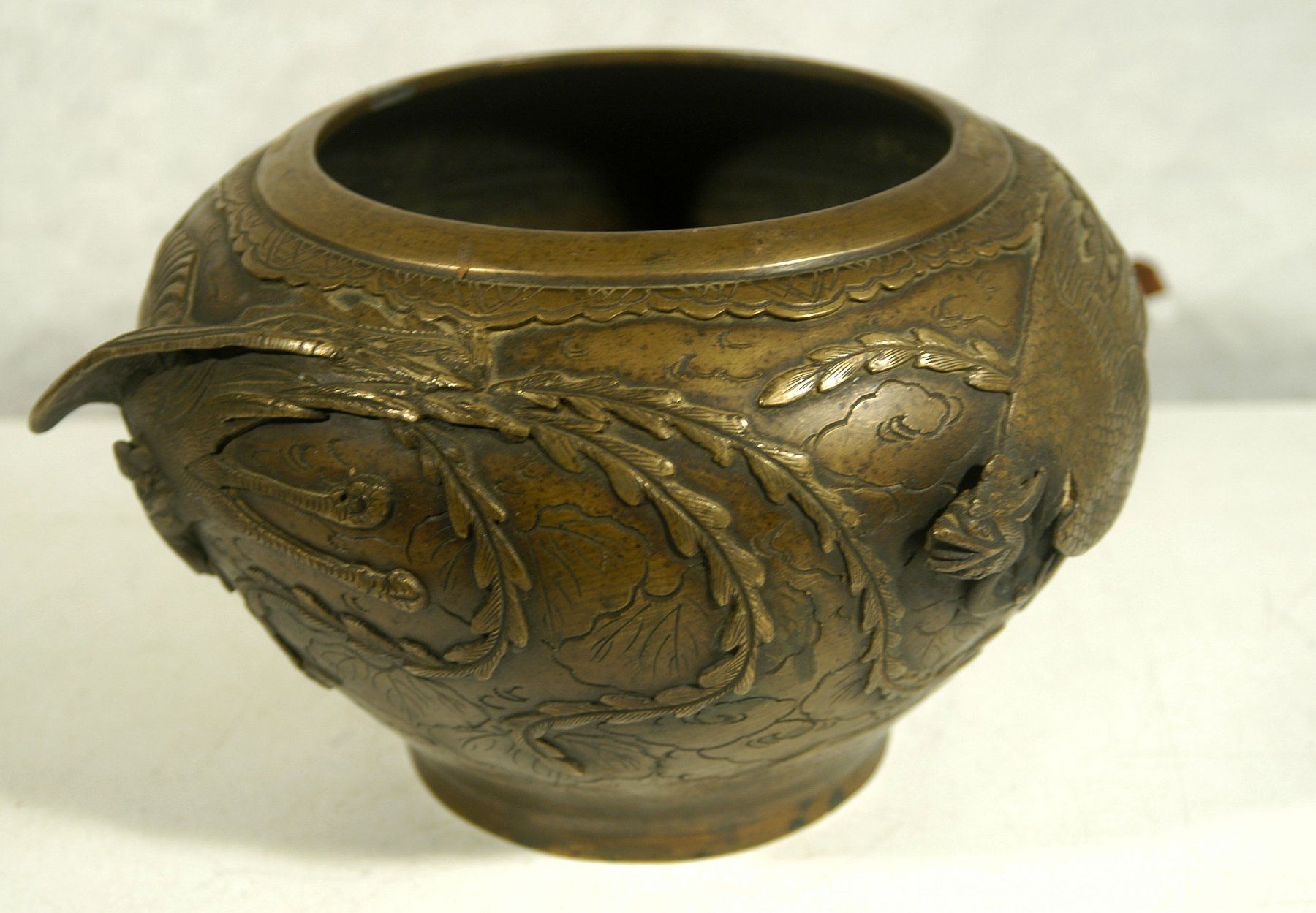 Vasi & Recipienti: Antike asiatische Metallvase – Usato da Herisau venduto da Wisen 1