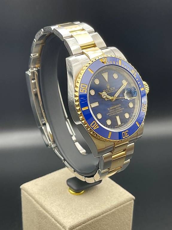 Rolex Orologi: Rolex Submariner Date Ref. 116613LB "Bluesy" 40mm 2018 – Usato da Lugano venduto da luganotopwatches 1