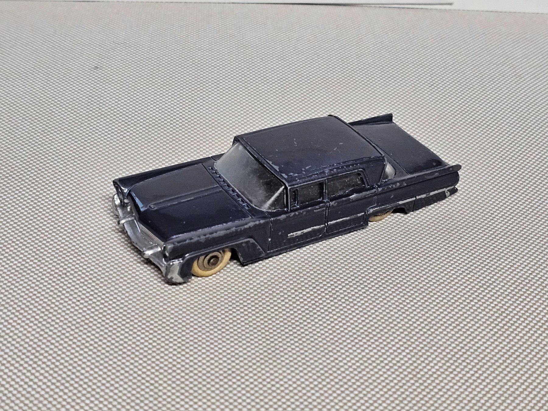 Dinky Toys Voitures modèles: Dinky Lincoln Premiere – D'occasion à Starrkirch-Wil par easygo13